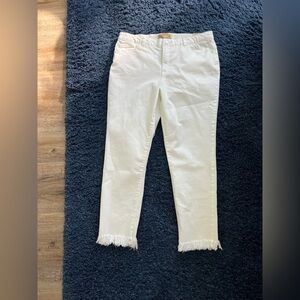 NWT DEMOCRACY frayed edge white Capri jeans